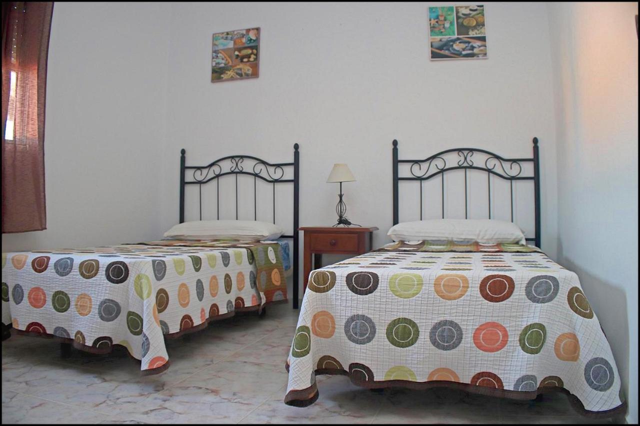 Chalet Con Piscina Privada كونيل ذي لا فرونتيرا المظهر الخارجي الصورة