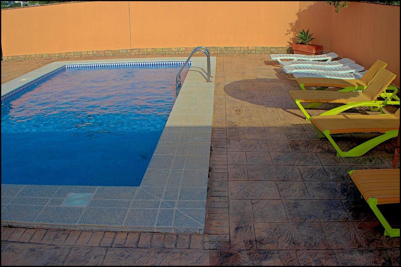 Chalet Con Piscina Privada كونيل ذي لا فرونتيرا المظهر الخارجي الصورة
